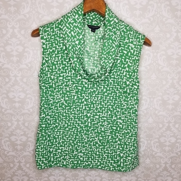 Banana‎ Republic Size 2 Green Sleeveless Cowl Neck Top - Picture 2 of 8